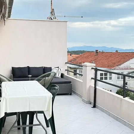 Kuba 3* Makarska