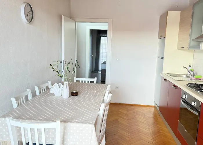 Pensión Kuba Makarska